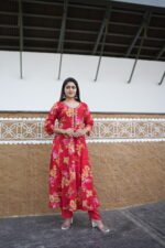 Crimson Bloom Embroidered Kurta Set - Image 2