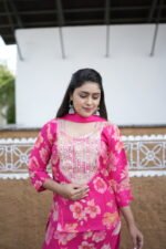 Rosy Bloom Floral Kurta Set - Image 3