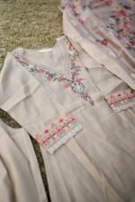 Ivory Garden Embroidered Kurta Set - Image 3