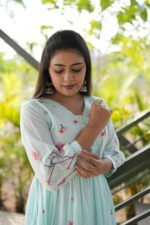 Pure Mul Cotton 100% Hand-Embroidered Alia Pattern Suit