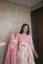 Blush Paisley Pure Cotton 100% Alia Pattern Suit with Dupatta - Image 3